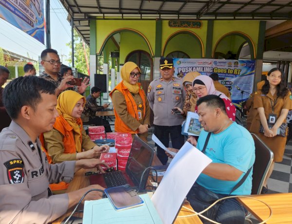 Polsek Gedangan Hadirkan Pelayanan Publik Lewat Pos Kamling Goes to RT